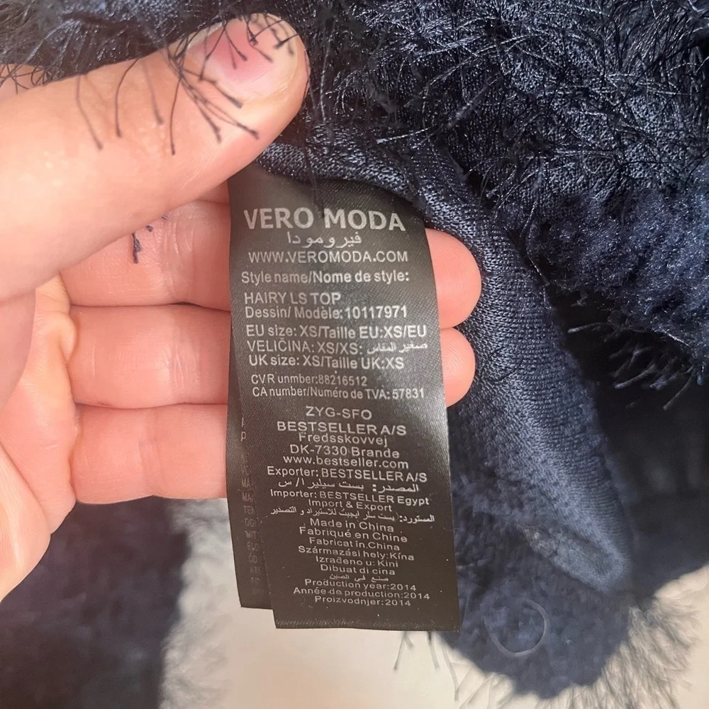 NWT Vero Moda Fuzzy Sweater Navy XS
